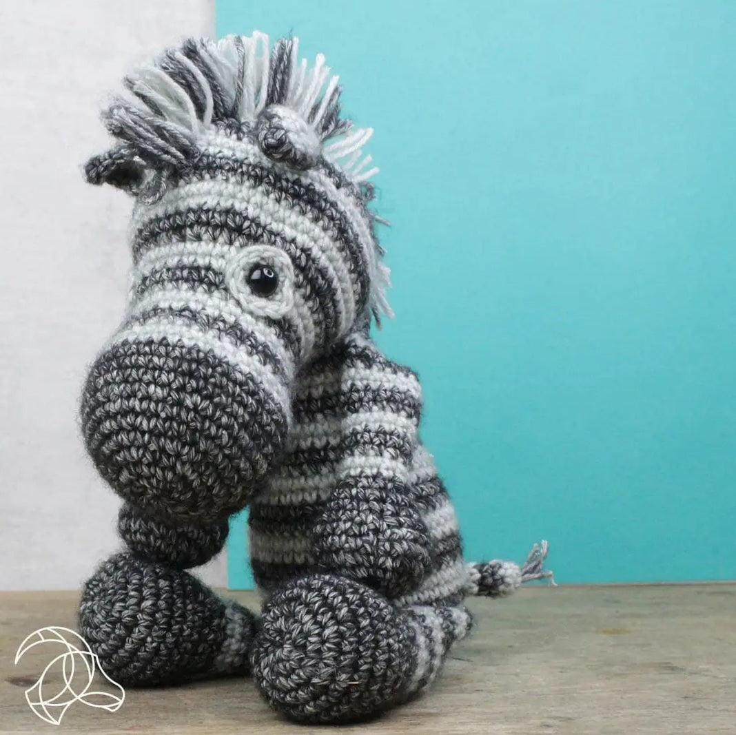 Dirk Zebra Crochet Kit