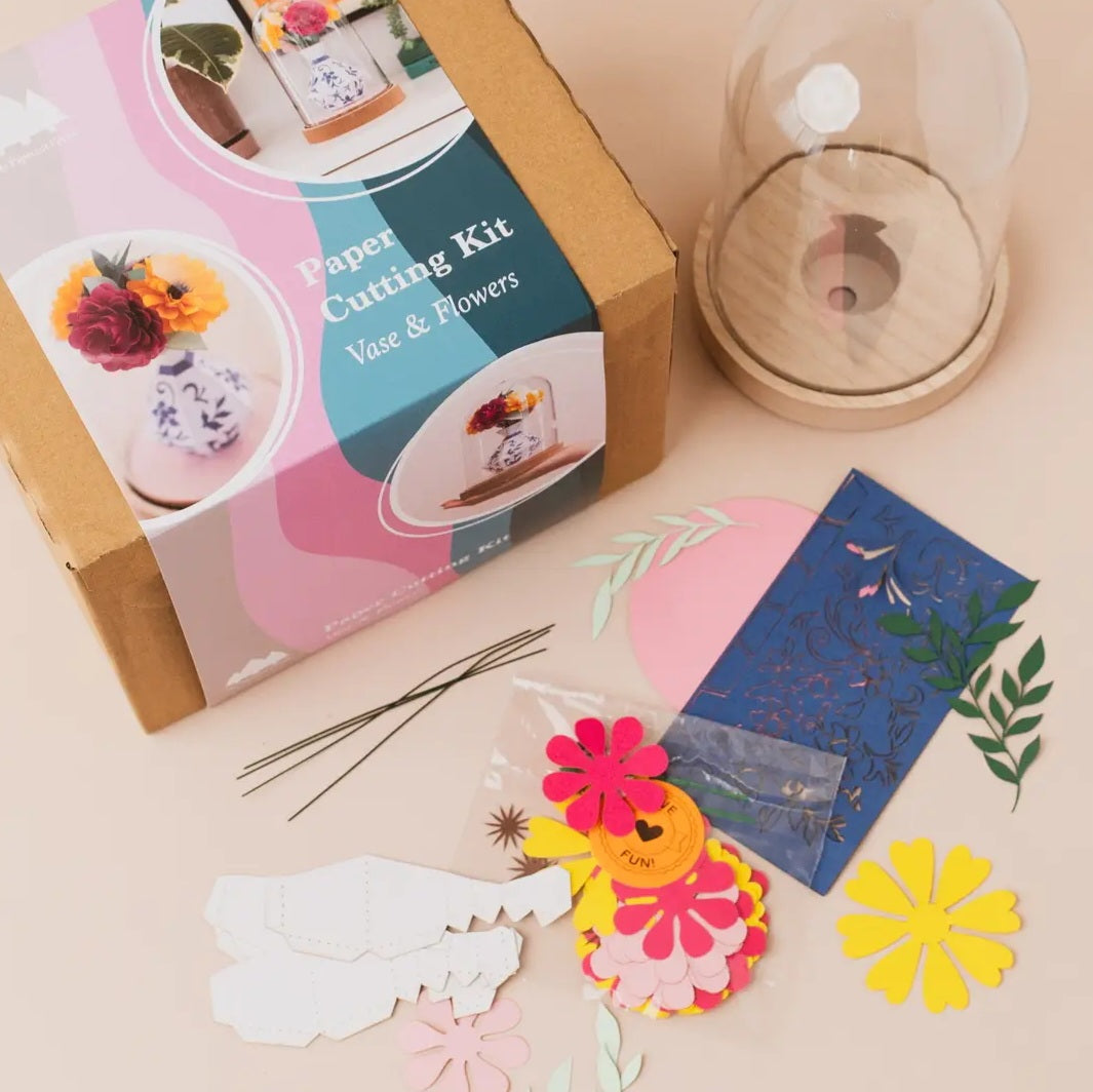 Flowers and Vase Paper Craft Kit