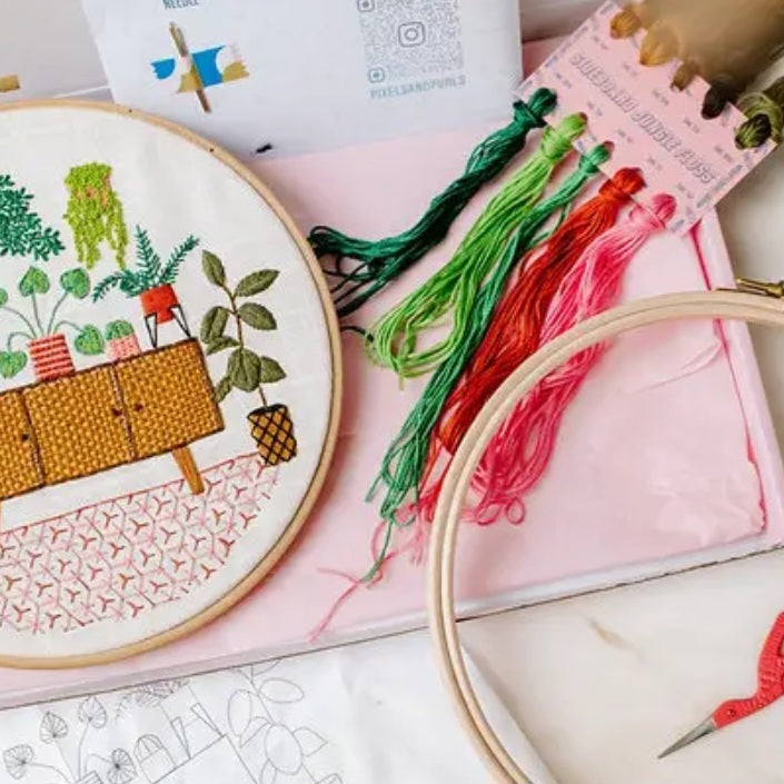 Sideboard Jungle Embroidery Kit