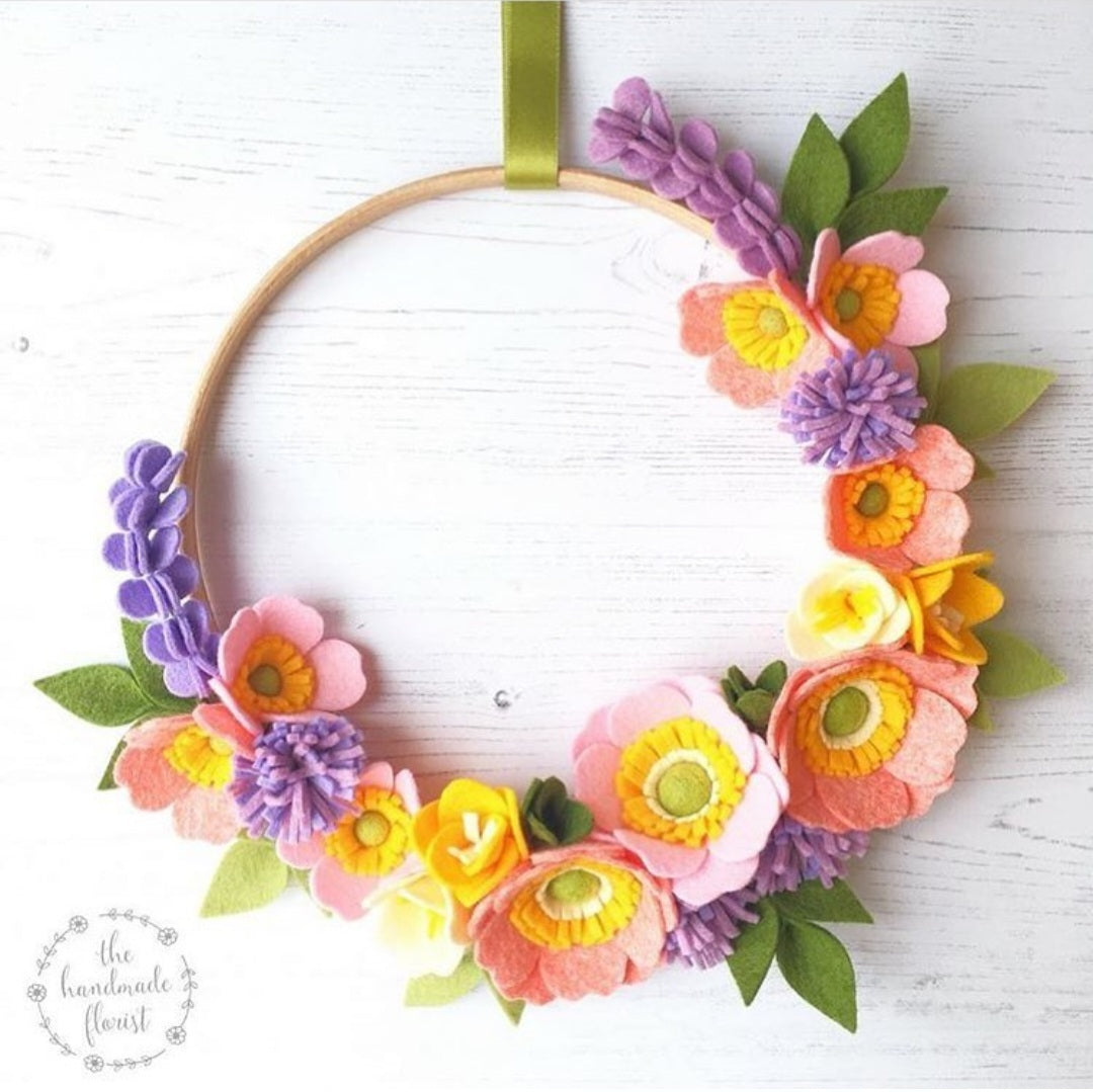 Blushing Anemone Wreath Craft Kit
