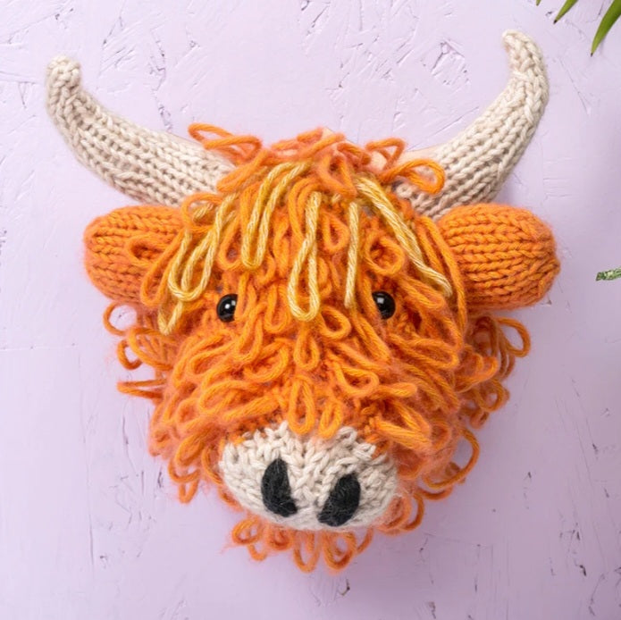 Highland Cow Knitting Kit
